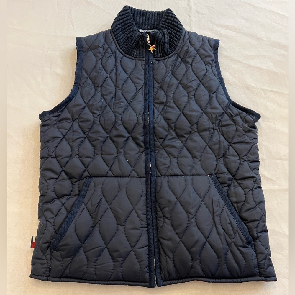 TOMMY HILFIGER Women’s Quilted Zip Up Vest, Size Small.